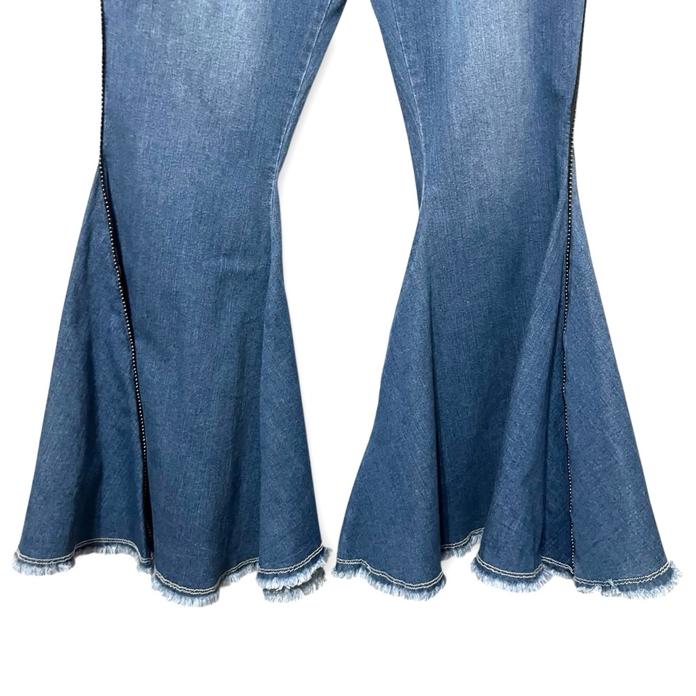 Extreme Wide Leg Flare Jeans Size 18 - Picture 10 of 14